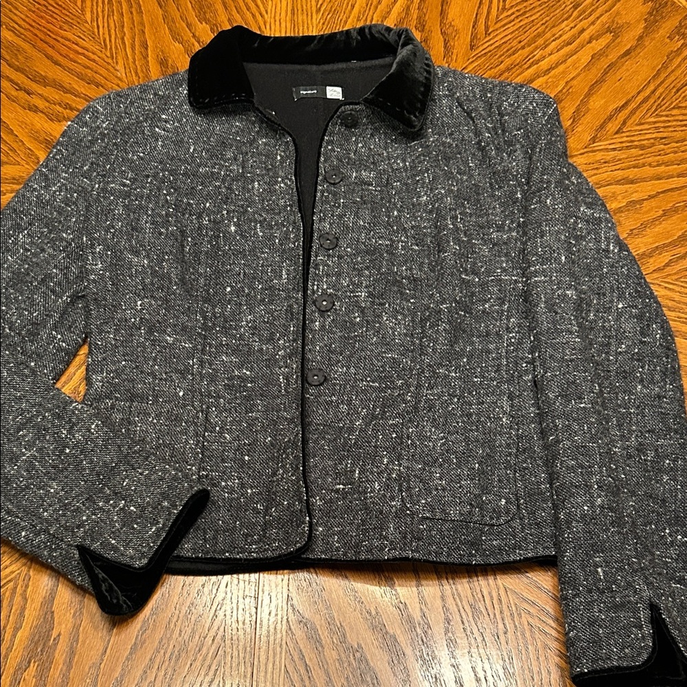 Signature Charcoal and Black Cropped Tweed Blazer. Size S